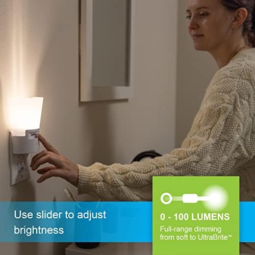 GE LED Gece Lambası, Plug-in, Alacakaranlıktan Şafağa Sensör, Sıcak Beyaz ve GE Ultrabrite Kısılabilir Aplik LED Gece